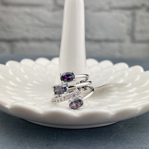 2 for $30 NWT Gorgeous Watermelon Aurora Borealis Rhinestone Fashion Ring Size 6 - Picture 2 of 3